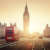 Прямые поставки одежды из Европы в Севастополе и Крыме